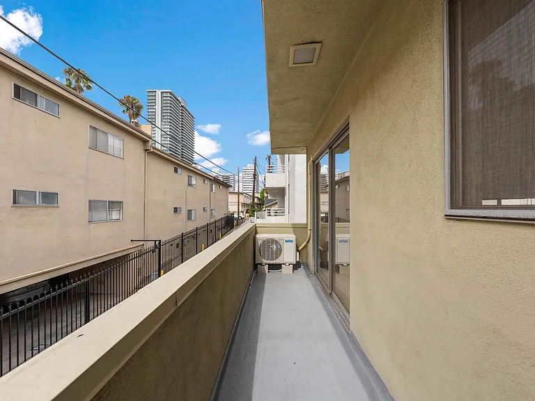 11861 Texas Ave #6 — Photo 18