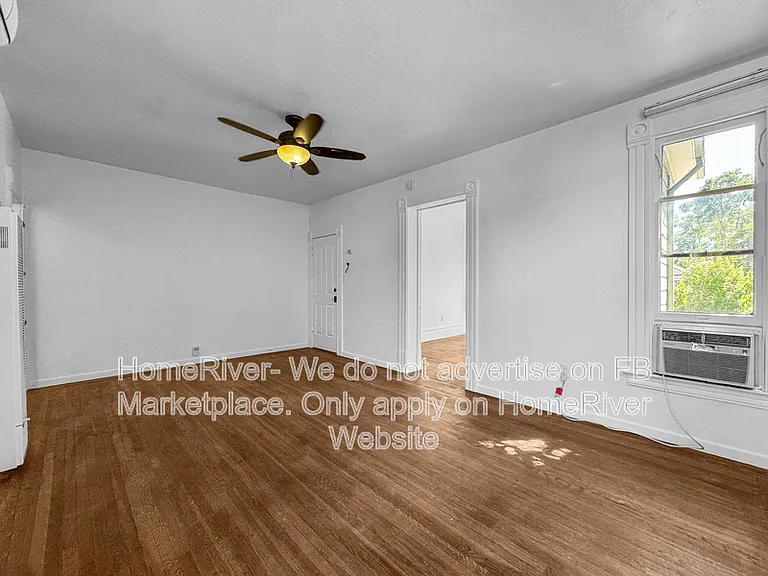 2523 P St #4 — Photo 5