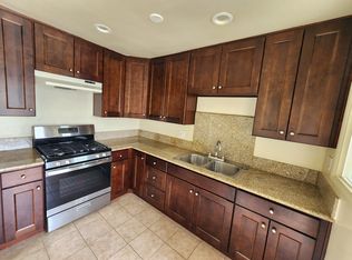 5264 Cahuenga Blvd, North Hollywood, CA 91601