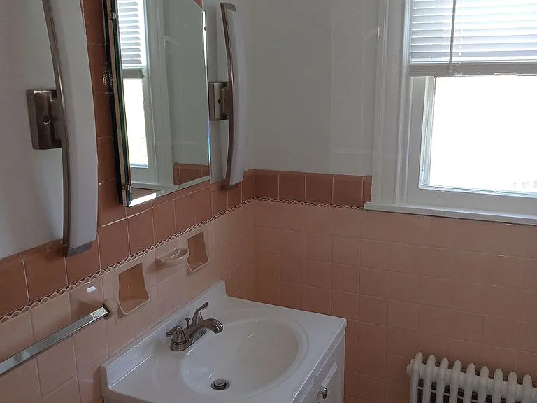 1000 S Broad St — Photo 17