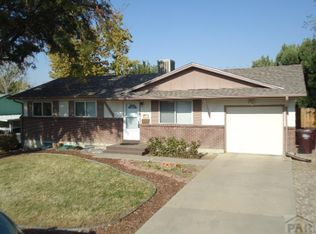 53 Glenmore Rd, Pueblo, CO 81001