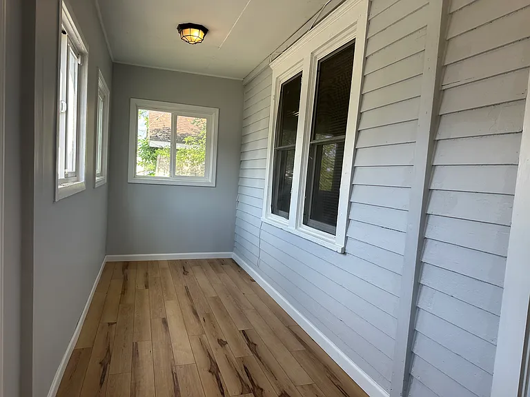 506 Tyson Pl — Photo 16