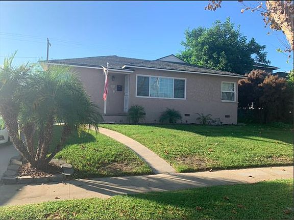 3rd image of 5836 Candlewood St
