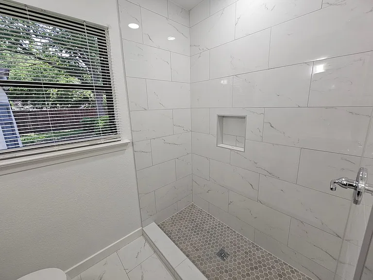 2402 Housley Dr — Photo 20
