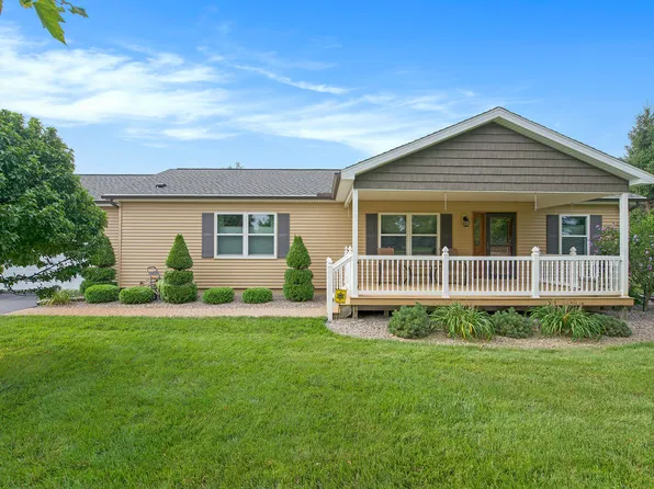 12453 Wilbur Rd, Clinton, MI 49236