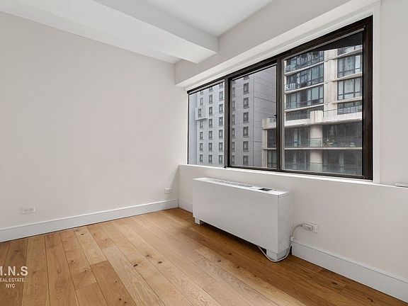 5th image of 230 E 44th St #B14d