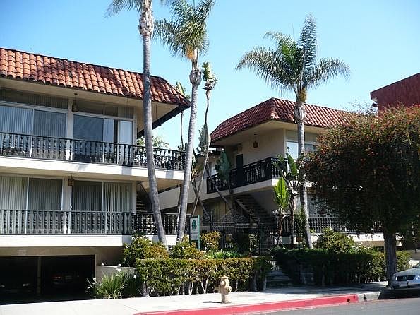1st image of 11972 Kiowa Ave APT 102