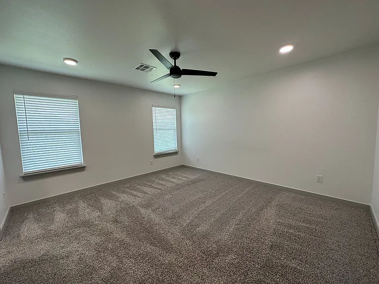 13508 Vinita Dr — Photo 16