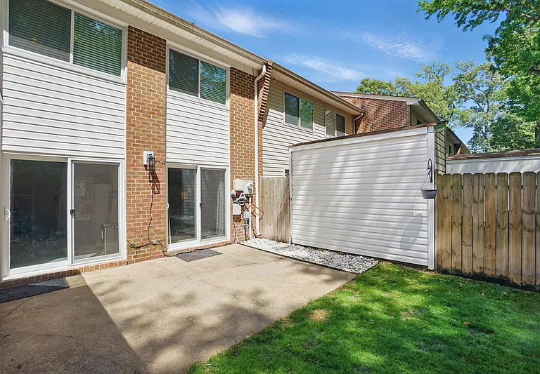 5009 Ashforth Ct — Photo 29