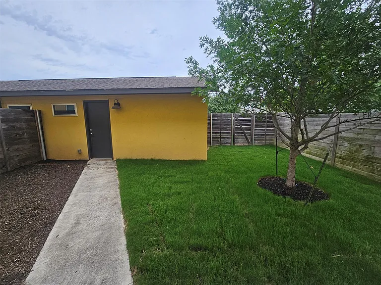 8721 Whitter Dr #B — Photo 24