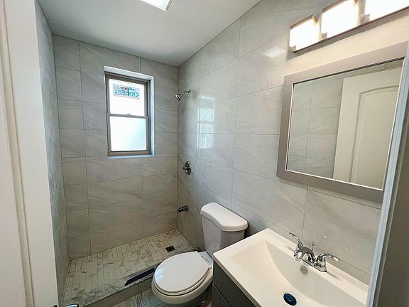 5th image of 11-17 123rd St Floor 2