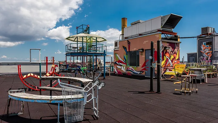 Rented by Nooklyn NYC LLC | media 34