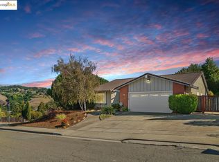 2216 Bristlecone Dr, Richmond, CA 94803
