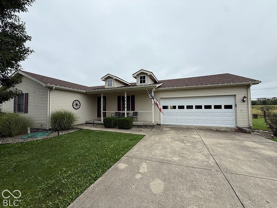 1st image of 3433 Charlton Dr