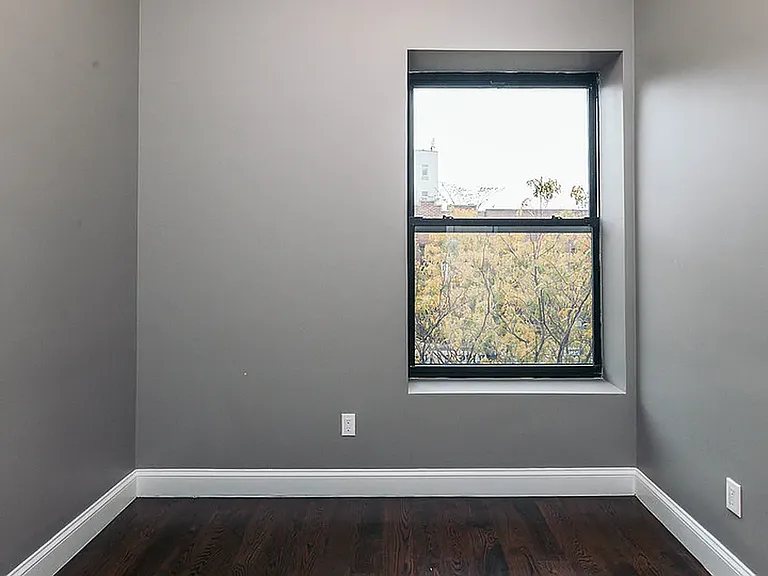 60-79 Myrtle Ave #3Y — Photo 6