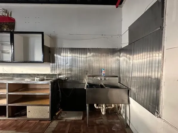 650 Kennedy Boulevard image 7 of 24