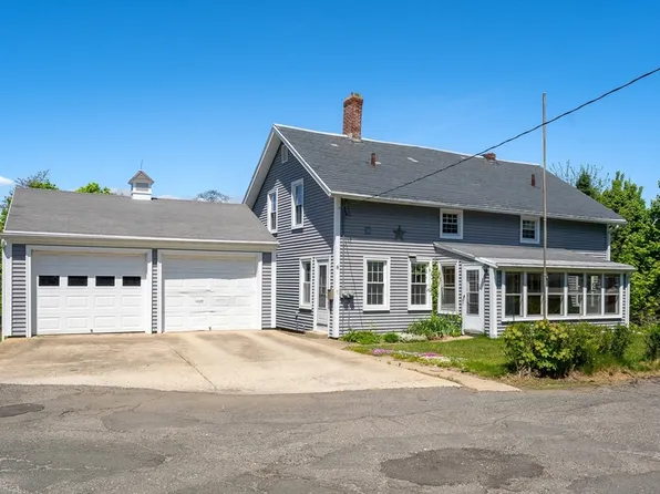 6 Eight Emerald Pl, Easthampton, MA 01027