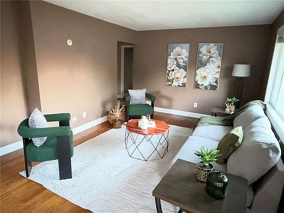 5th image of 2316 Meadowood St