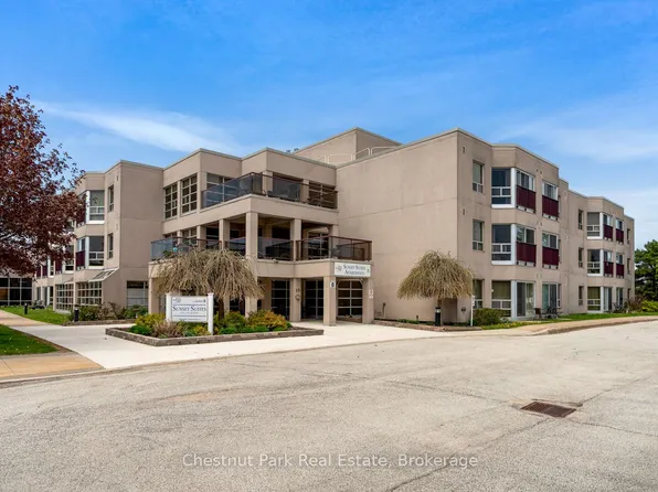 49 Raglan St #204, Collingwood, ON L9Y 4X1