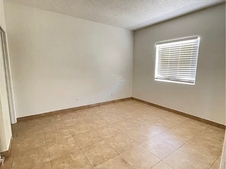 5675 E Lake Mead Blvd #2 — Photo 9