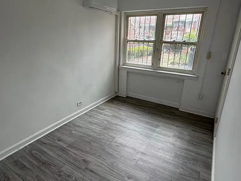 2166 Brown St #1A — Photo 7