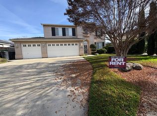 2650 S Peppertree St, Visalia, CA 93277