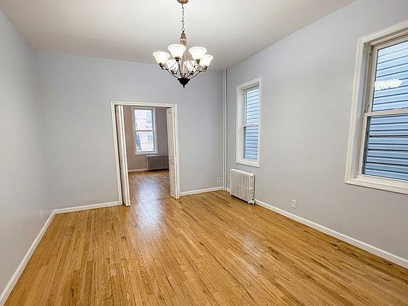 3rd image of 2908 New York Ave