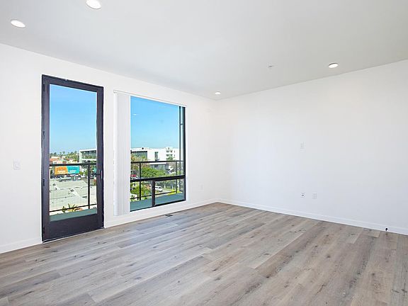 3rd image of 4136 30th St #406