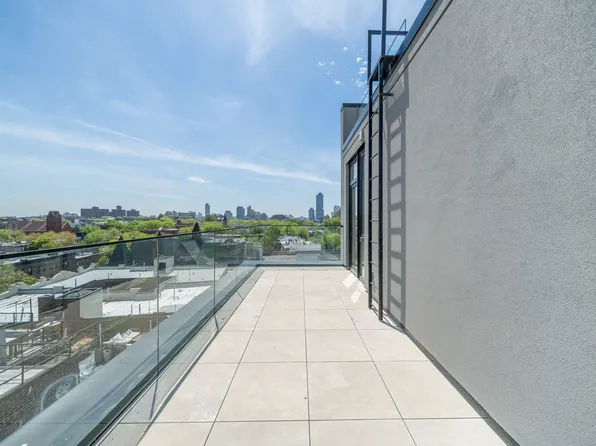 151 Carlton Avenue 8D image 1 of 10