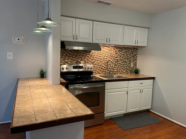 9015 Westchester Cir #39 — Photo 17