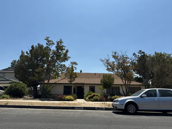 20656 Blackhawk St, Chatsworth, CA 91311