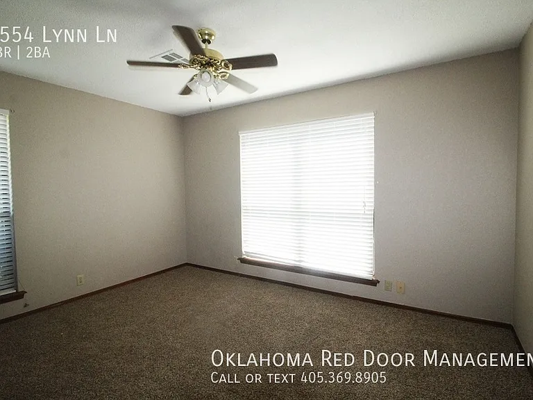 2554 Lynn Ln — Photo 13