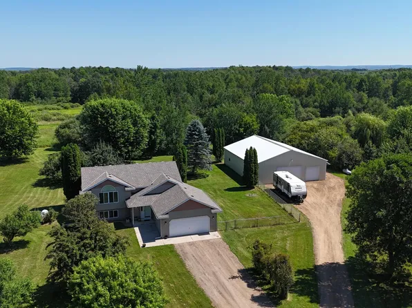 18180 Franconia Trl, Shafer, MN 55074