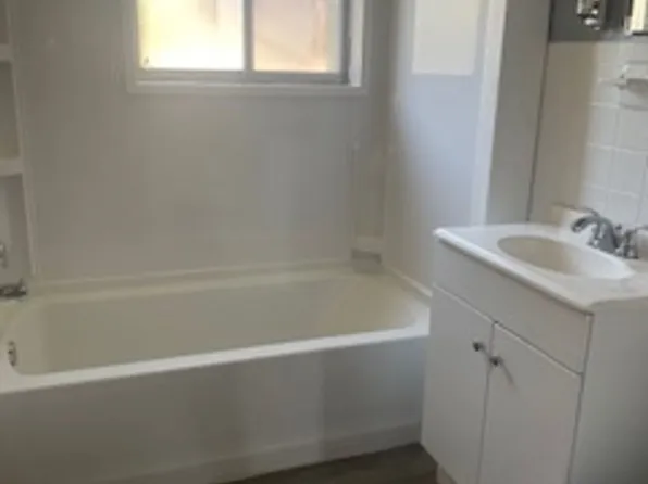 623 Clifton Dr, Apt B and D