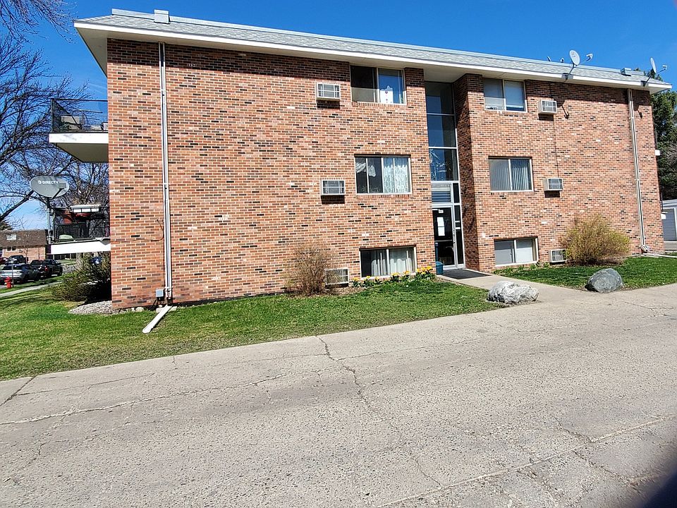 1st image of 402 30th Ave N #1