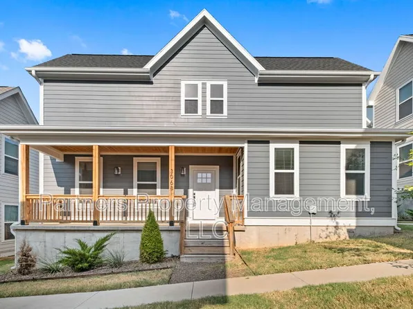 3068 W Salida Ln, Fayetteville, AR 72704