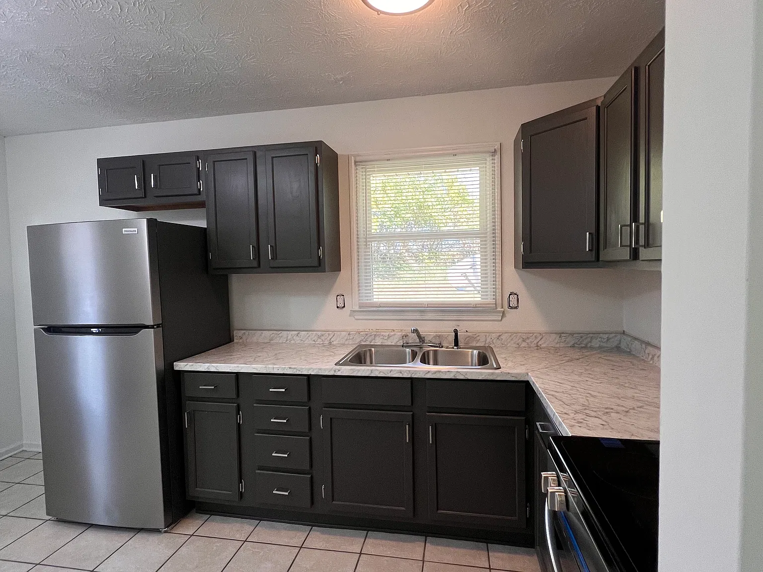 1602 Astaire Ct — Photo 4