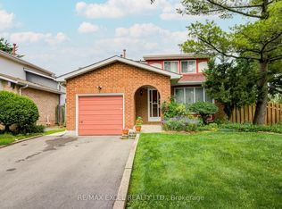 176 Goldhawk Trl, Toronto, ON M1V 1X2