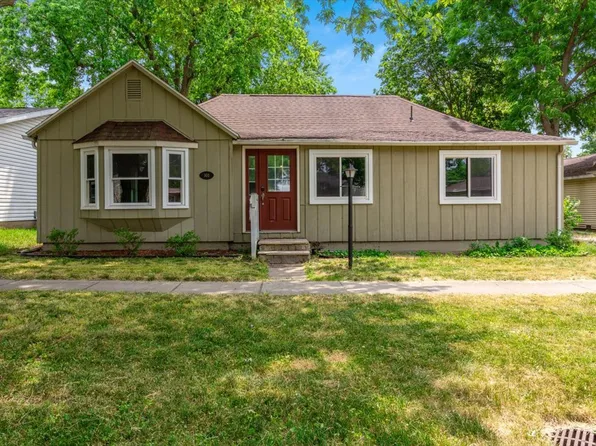 103 E Sherman St, Saint Joseph, IL 61873