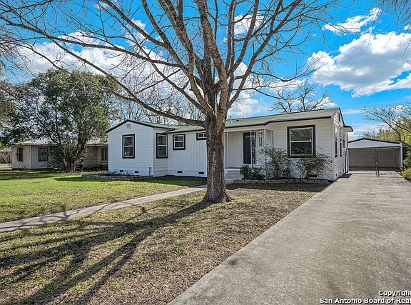 3rd image of 306 Sutton Dr