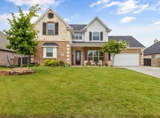 906 Bent Wood Ln, Cleburne, TX 76033