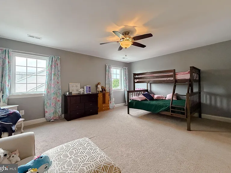 23687 Coventry Dr — Photo 41