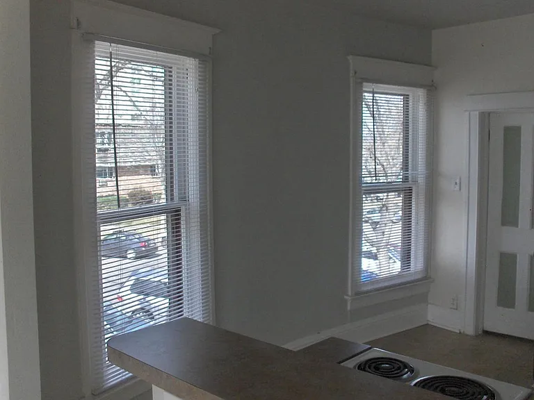302 E Magnolia St #2 — Photo 12