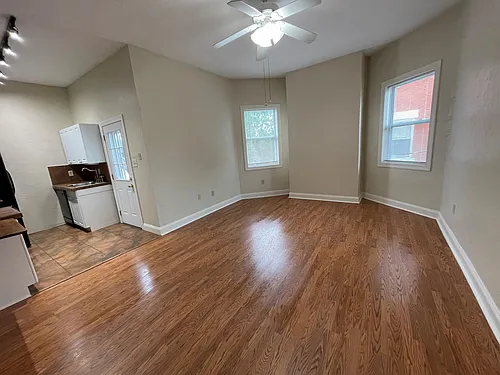 6727 Thomas Blvd #2 Photo 1