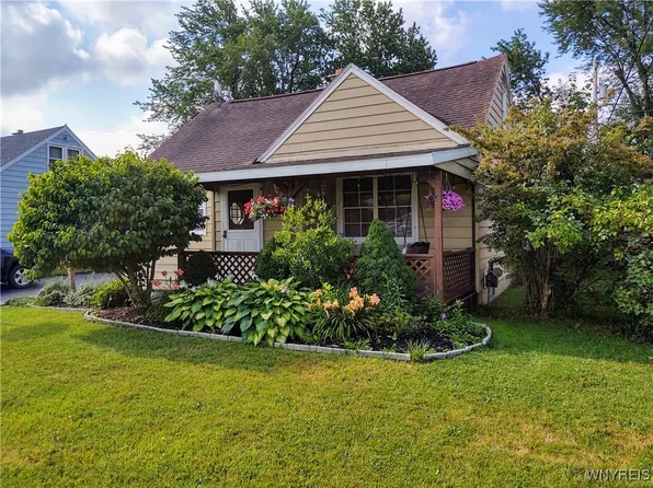 141 Fairvale Dr, Cheektowaga, NY 14225