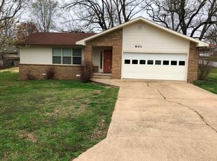 801 Oriole Dr, Harrison, AR 72601