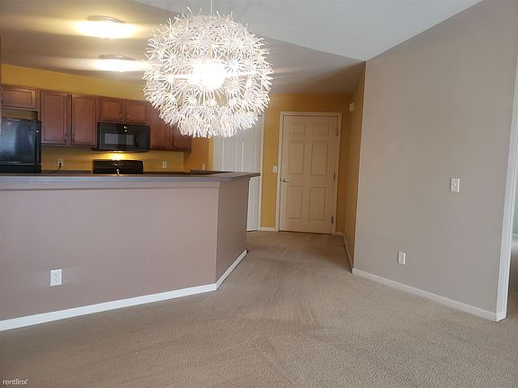 4th image of 40473 Blythefield Ln #235