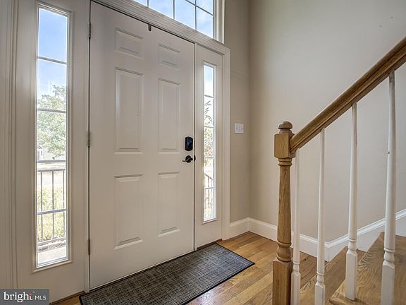 4th image of 141 Churchill Dr