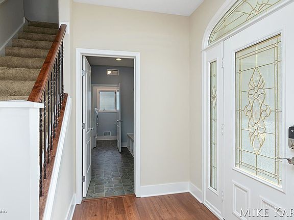 3rd image of 3329 Jamieson Dr