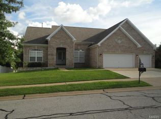 368 Remington Way Dr, Ballwin, MO